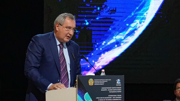 Глава Роскосмоса Дмитрий Рогозин на форуме Дни космоса в Казахстане - Sputnik Казахстан