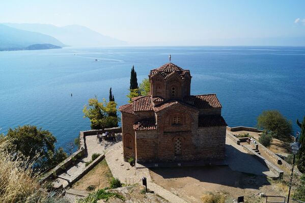 Вид на озеро Охрид в Северной Македонии - Sputnik Казахстан