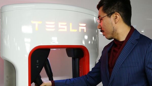 Спасибо, Илон Маск: первые в СНГ сверхбыстрые зарядки Tesla появились в Нур-Султане – видео - Sputnik Казахстан