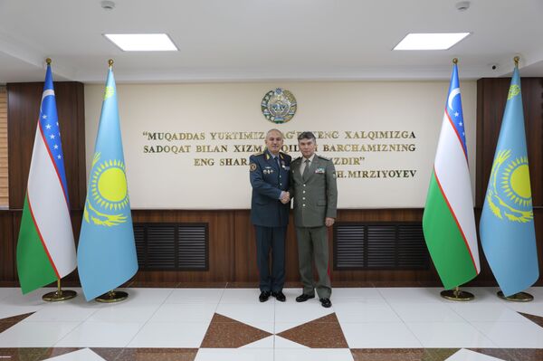 Нацгвардия Узбекистана хочет купить казахстанские тренажеры для военнослужащих Нацгвардия Узбекистана хочет купить казахстанские тренажеры для военнослужащих - Sputnik Казахстан