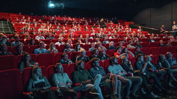 В кинотеатре Юбилейный г. Усть-Каменогорска будут показывать британские, американские и российские театральные постановки - Sputnik Казахстан