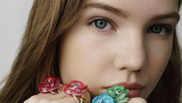 Двадцатилетие ювелирного направления модного дома Dior ознаменовалось новой коллекцией колец Rose Dior Pop, вдохновленной розами - Sputnik Казахстан