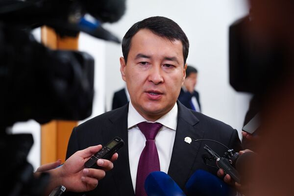 Расходы госбюджета сократят на 128 миллиардов тенге в Казахстане - Sputnik Казахстан