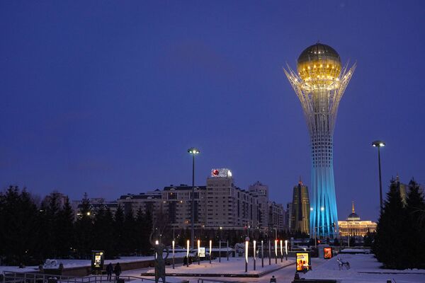 Монумент Байтерек поддерживает Астану - Sputnik Казахстан