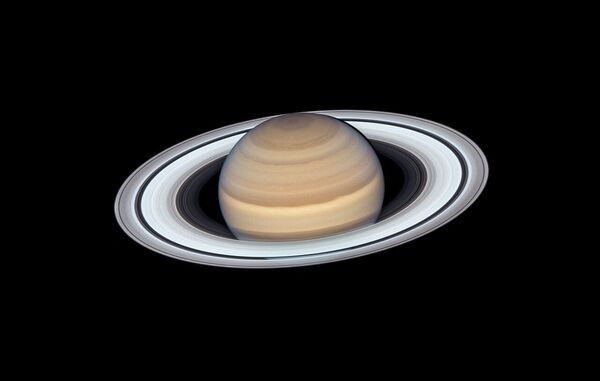 Снимок Сатурна, сделанный при помощи телескопа Хаббл - Sputnik Казахстан