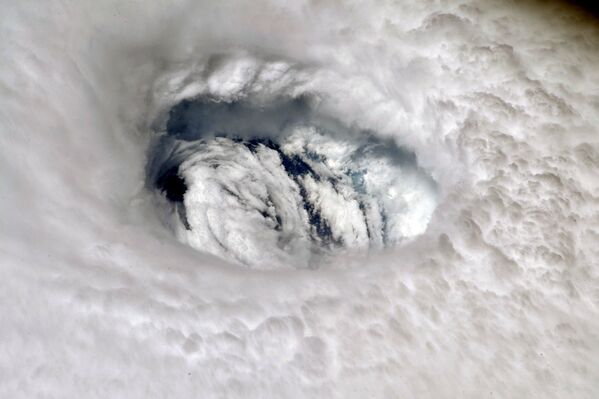 Ураган Дориан с борта Международной космической станции - Sputnik Казахстан