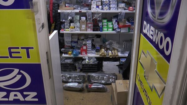 Гибель Дениса Тена повлияла? В Алматы стали реже красть автозеркала - Sputnik Казахстан