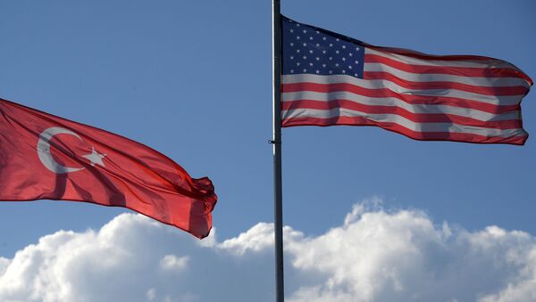 Флаги Турции и США - Sputnik Қазақстан