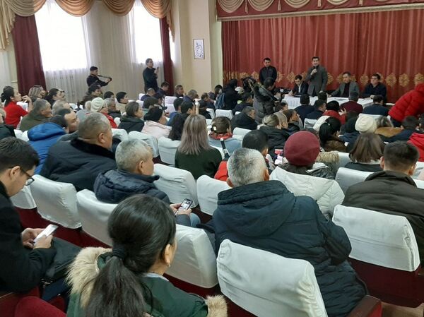 Жильцы накренившегося дома в Алматы добились переселения - Sputnik Казахстан