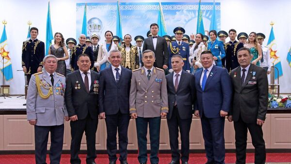 Награждение военнослужащих в преддверии Дня независимости Казахстана - Sputnik Казахстан