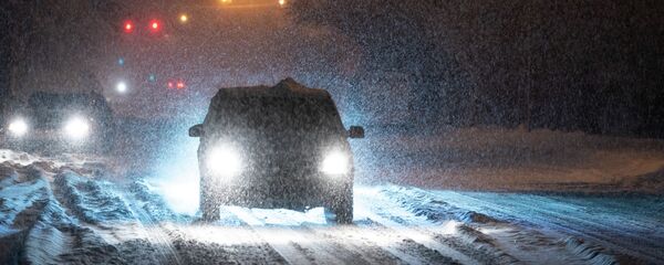 Ночной снегопад в Алматы - Sputnik Казахстан