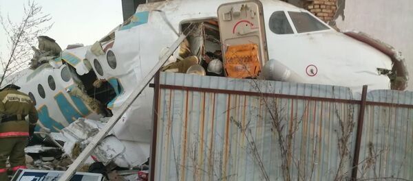 Самолет Бек Эйр рухнул в Алматы - Sputnik Казахстан