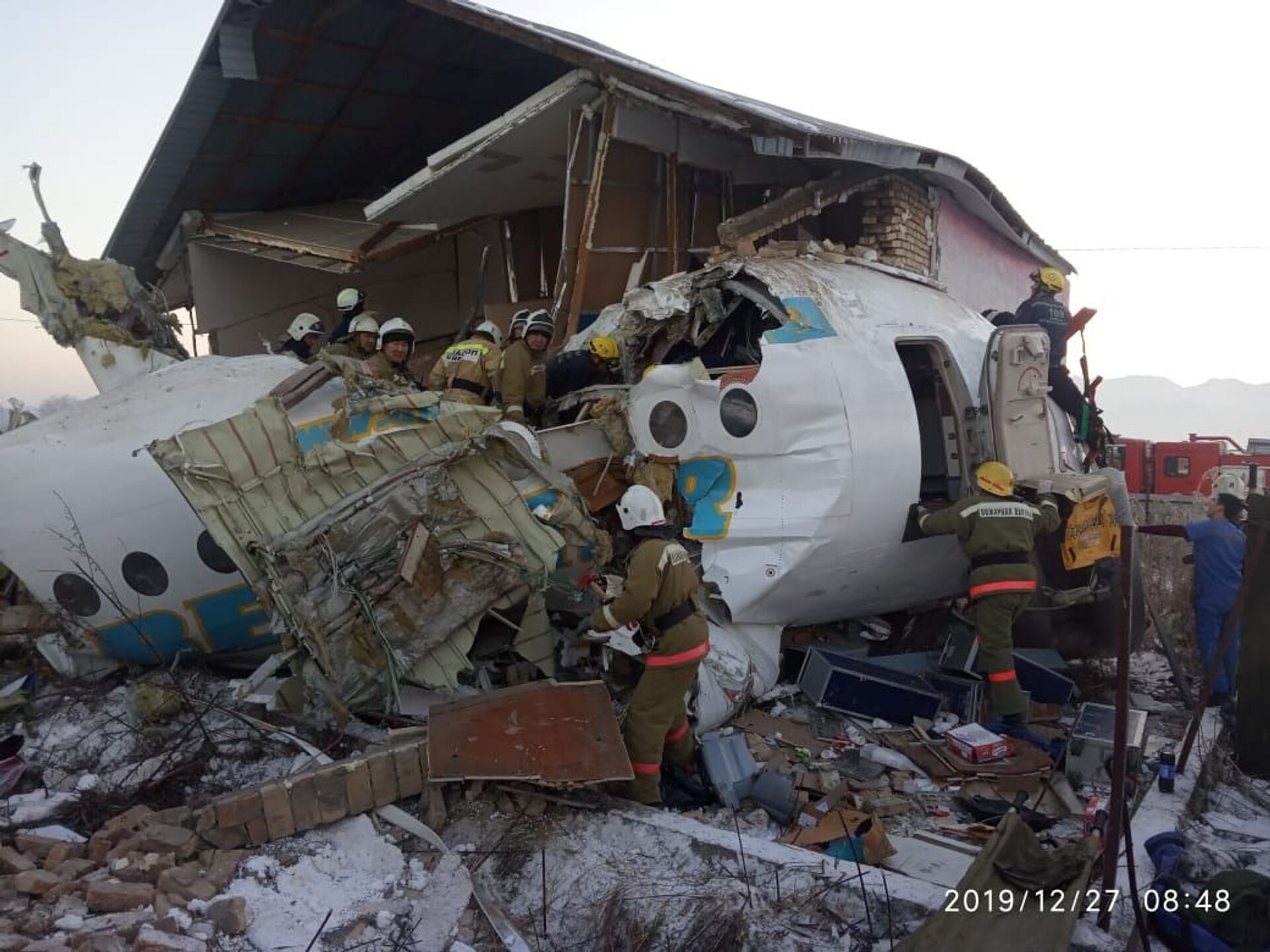 Первая авиакатастрофа. Катастрофа ту-154 в Алма-Ате. Air Fokker 100 bek авиакатастрофа. Катастрофа Fokker 100 под Алма-атой.