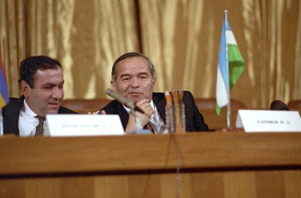Президенты Армении и Узбекистана Левон Тер-Петросян и Ислам Каримов - Sputnik Казахстан