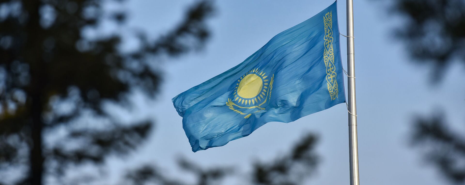 Спущенный флаг Казахстана - Sputnik Казахстан, 1920, 08.06.2022