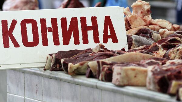Продажа мяса на рынках - Sputnik Казахстан