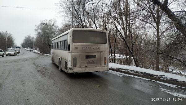 Автобус насмерть сбил мужчину на пешеходном переходе в Алматы - Sputnik Казахстан