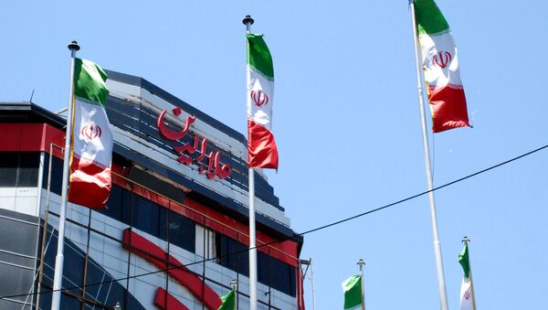 Флаги Ирана на одной из улиц Тегерана - Sputnik Казахстан