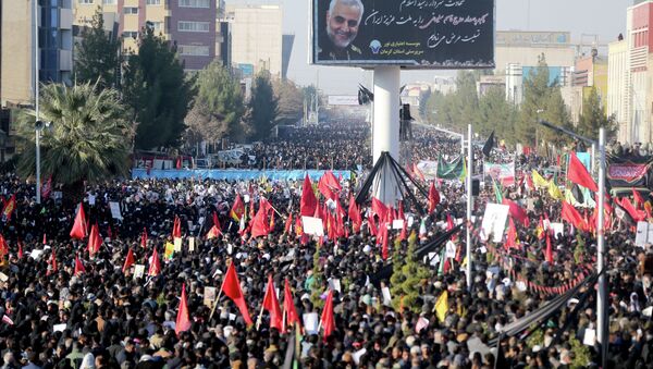 Похороны генерала Касема Сулеймани в иранском городе Кермане - Sputnik Қазақстан