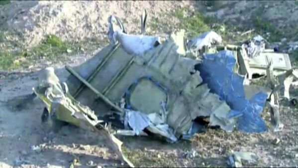 Украинский лайнер со 180 пассажирами рухнул у тегеранского аэропорта. Фото с места трагедии - Sputnik Казахстан