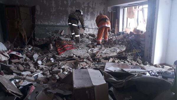 Стены дома частично обрушились в результате хлопка газовоздушной смеси - Sputnik Казахстан