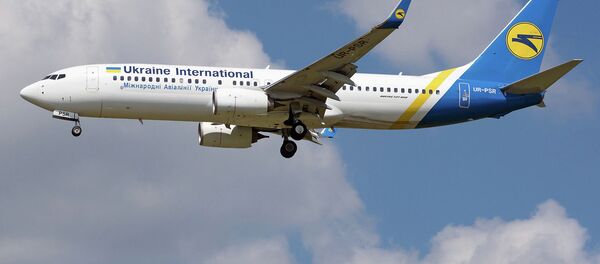 Украинский самолет Boeing 737- 800, архивное фото Украинский самолет Boeing 737- 800, архивное фото - Sputnik Казахстан