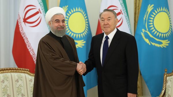 Нурсултан Назарбаев и Хасан Роухани - Sputnik Казахстан