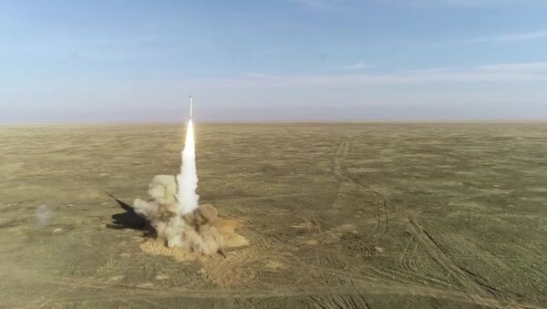 Пуск крылатой ракеты оперативно-тактического ракетного комплекса Искандер  - Sputnik Қазақстан