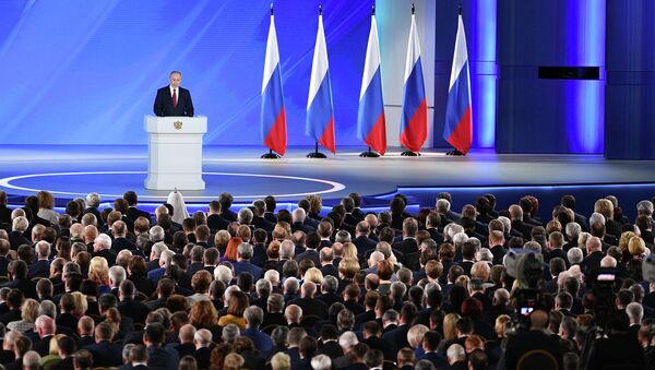 Президент РФ Владимир Путин выступает с ежегодным посланием Федеральному Собранию - Sputnik Казахстан