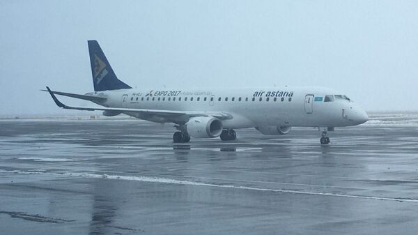 Самолет Эйр Астаны в аэропорту Тараза - Sputnik Казахстан