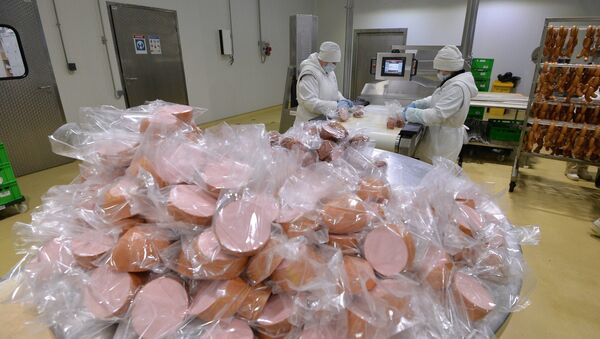 Архивное фото предприятия по производству колбасной продукции - Sputnik Казахстан