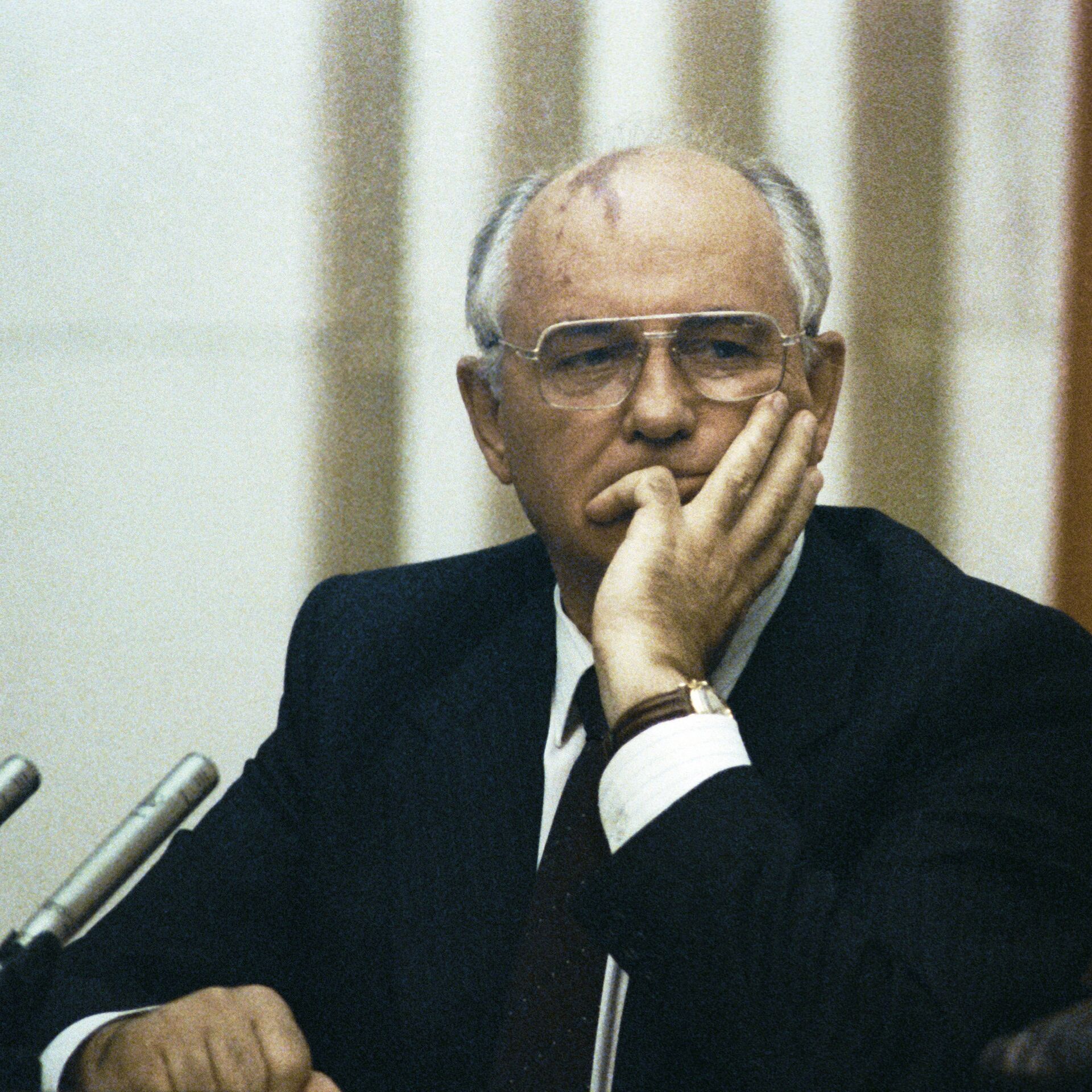 Отстранение горбачева. Горбачев 1991. Горбачев 1986.