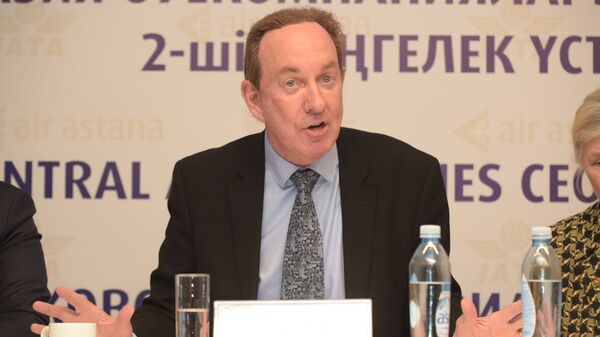 Питер Фостер - Sputnik Казахстан