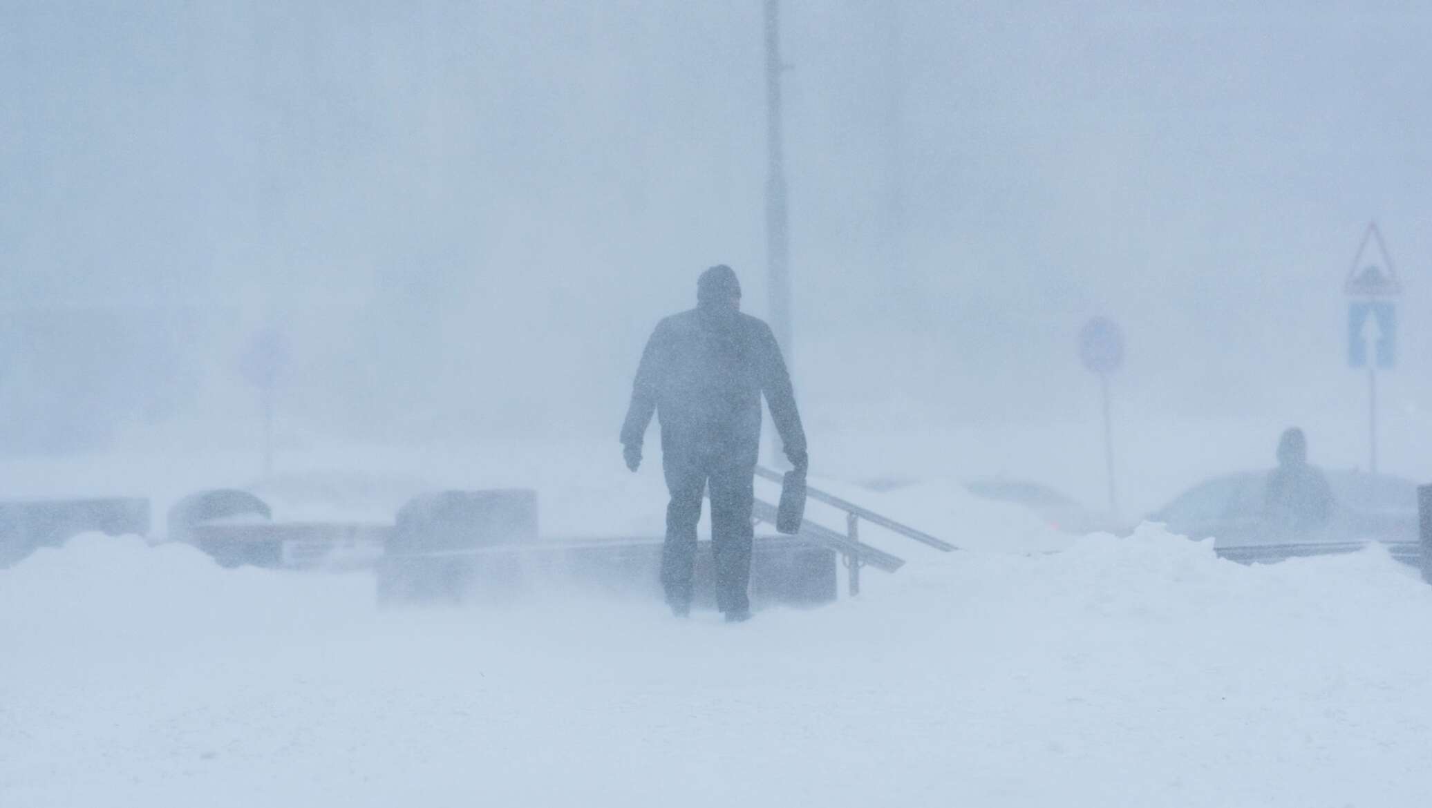 Во время снежной бури дата выхода серий