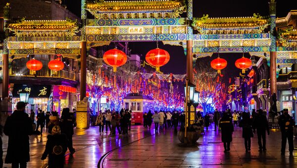 Новогоднее убранство Пекине в преддверии празднования Лунного Нового года - Sputnik Казахстан
