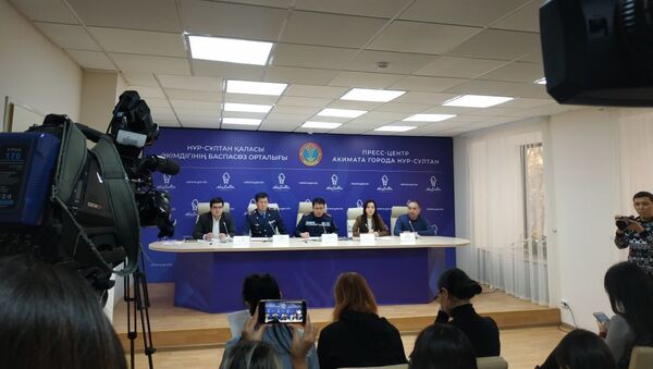 В пресс-центре акимата столиц прошла пресс-конференция о мерах, принимаемых в связи с резким ухудшением погоды - Sputnik Казахстан