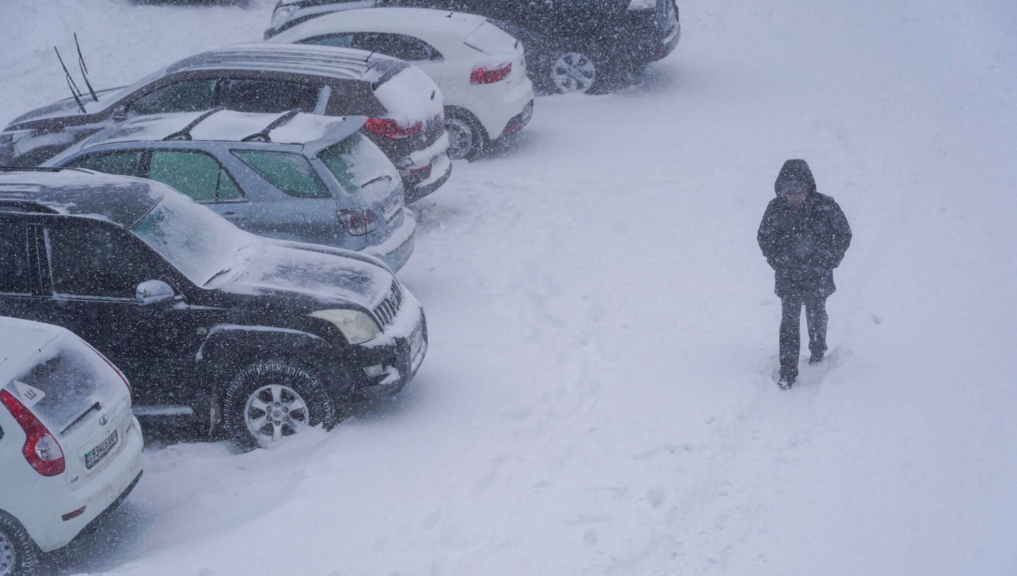 опасные атмосферные снегопад. холод в казахстане. снежная буря в казахстане. непогода в казахстане. непогода в казахстане.