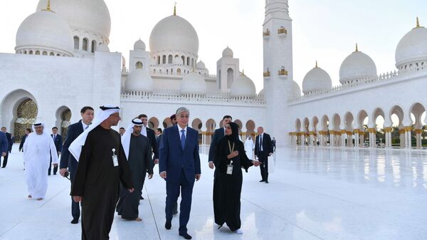 Глава государства посетил мечеть шейха Заида - Sputnik Казахстан