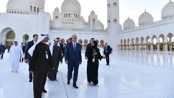 Глава государства посетил мечеть шейха Заида - Sputnik Казахстан