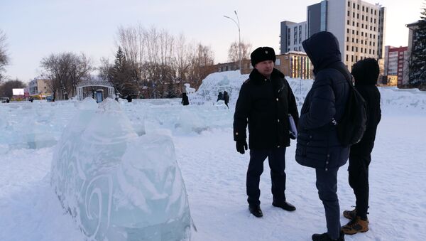 Подростки разрушили ледовый городок в Петропавловске  - Sputnik Казахстан