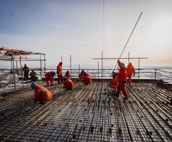 Нужно завершить в срок - аким Нур-Султана о строительстве Абу-Даби Плаза - Sputnik Казахстан