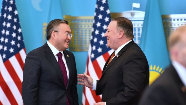 Государственный секретарь США Майк Помпео и министр иностранных дел Казахстана Мухтар Тлеуберди - Sputnik Казахстан