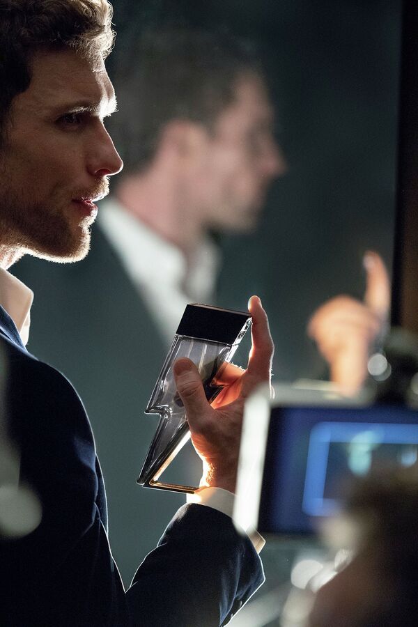 Carolina Herrera выпустили аромат для мужчин с характером - Sputnik Казахстан