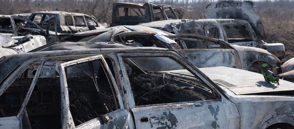 Кладбище разбитых машин в поселке Сортобе Кладбище разбитых машин в поселке Сортобе - Sputnik Казахстан
