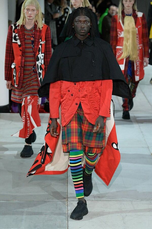 Comme des Garçons обвинили в культурной апроприации после показа Comme des Garçons обвинили в культурной апроприации после показа - Sputnik Казахстан