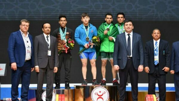 Тяжелоатлет Игорь Сон принес первое золото на международном Чемпионате солидарности - Sputnik Казахстан