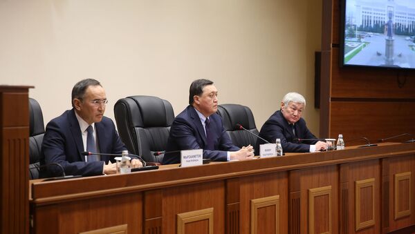 Глава правительства Аскар Мамин представил нового акима Жамбылской области Бердибека Сапарбаева - Sputnik Казахстан