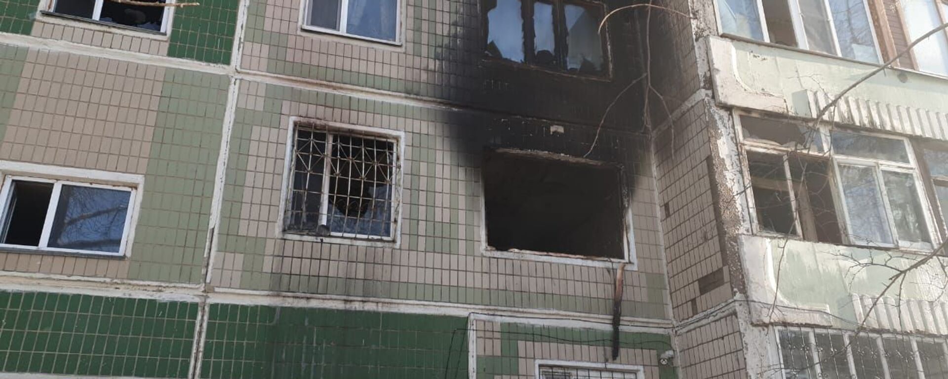 Пожар в жилом доме по улице Куйши Дина - Sputnik Казахстан, 1920, 13.03.2022