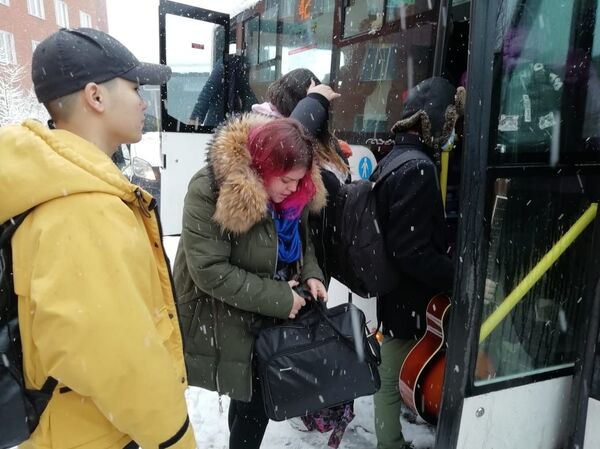 Прибывшие из Китая в Алматы казахстанцы выписаны из карантина - Sputnik Казахстан