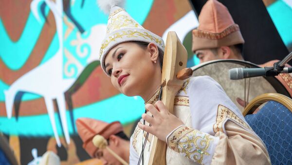 Без пауз и без нот: музыканты попали в книгу рекордов в Нур-Султане – видео  - Sputnik Казахстан